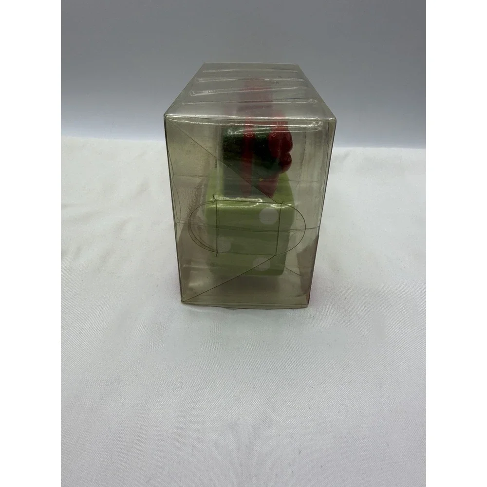 Christmas Presents Salt & Pepper Shaker Set Living Quarters Gift Box Holiday New